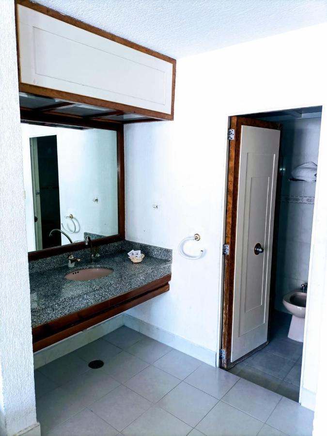 Hotel Mina 3*